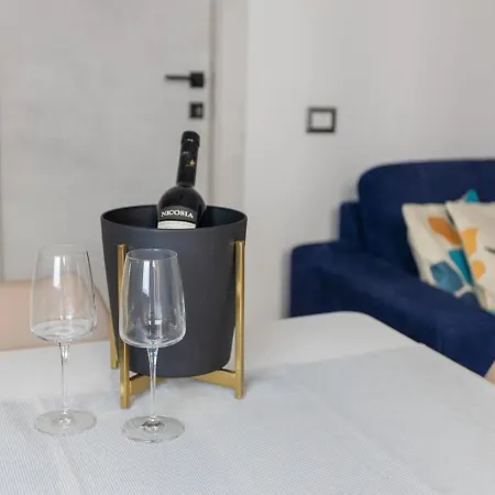 Kemonia Apartment *